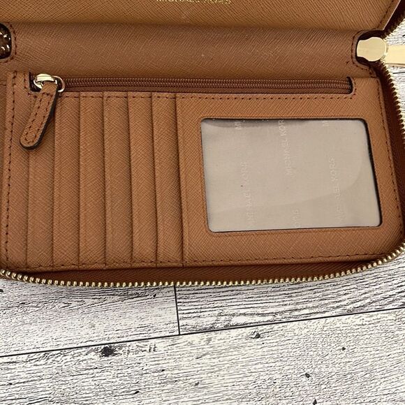 Michael Kors Continental Leather Tan Large Wallet - Picture 10 of 16